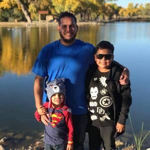 Meet your Posher, Esequiel